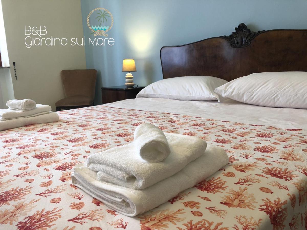 Giardino Sul Mare Bed & Breakfast Patti Eksteriør bilde